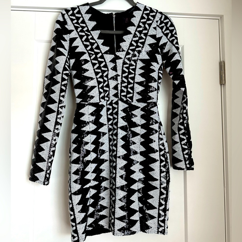 HMS Black/White Sequins Mini Dress XSmall